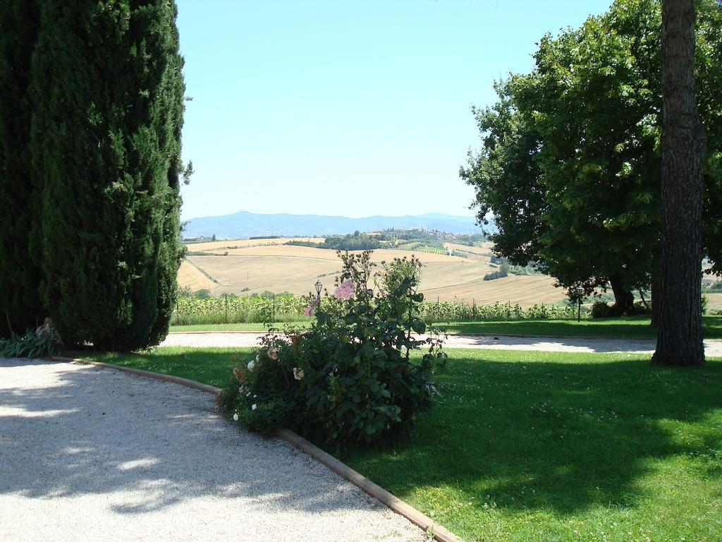 Podere Fontegallo Aparthotel Castiglione del Lago Exterior photo