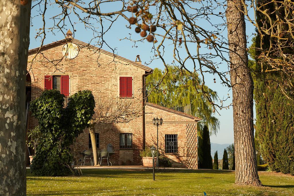 Podere Fontegallo Aparthotel Castiglione del Lago Exterior photo