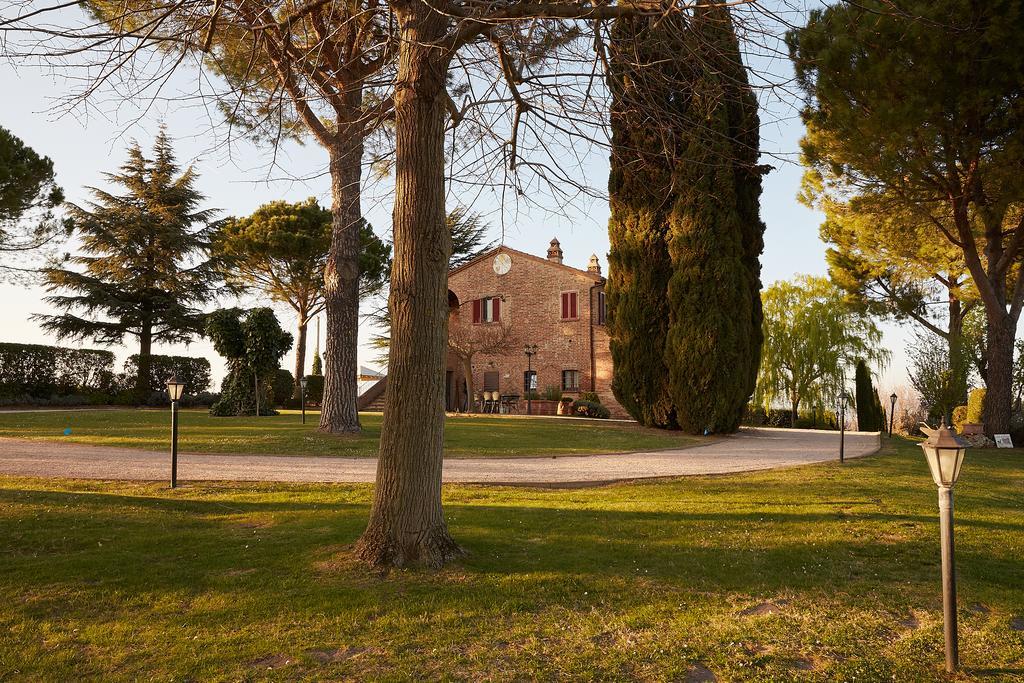 Podere Fontegallo Aparthotel Castiglione del Lago Exterior photo